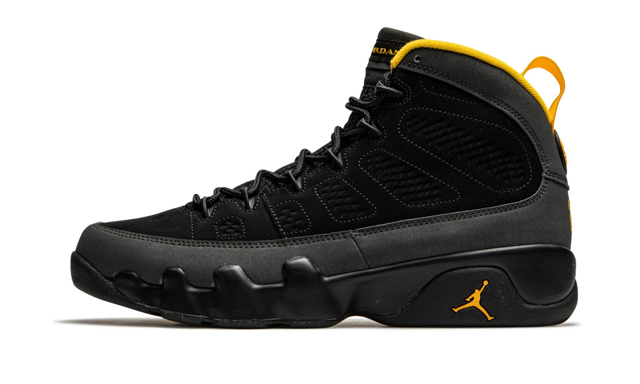 Air Jordan 9 Retro “University Gold”